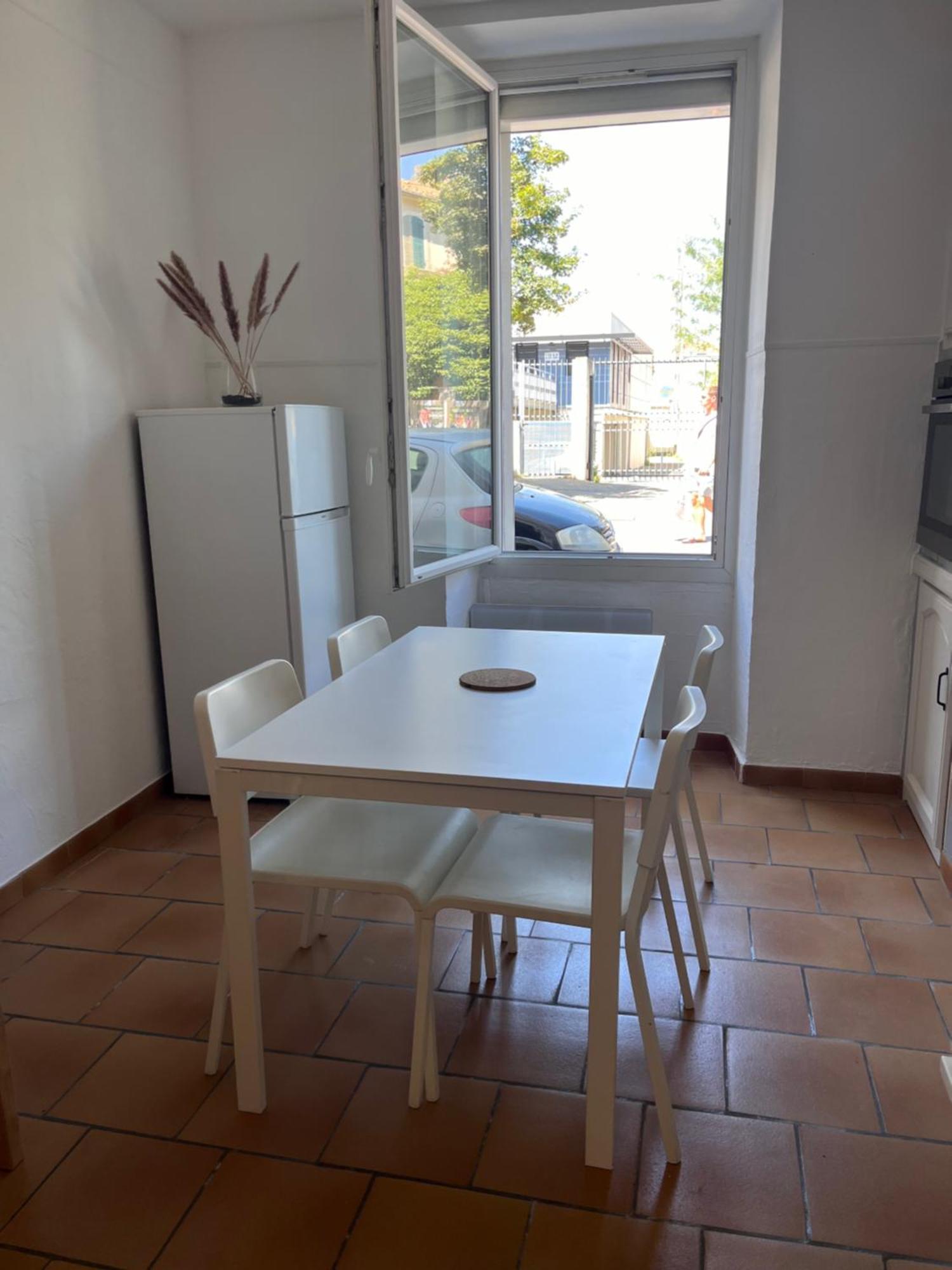 Charmant T2 En Plein Centre Ville De Cavaillon Εξωτερικό φωτογραφία